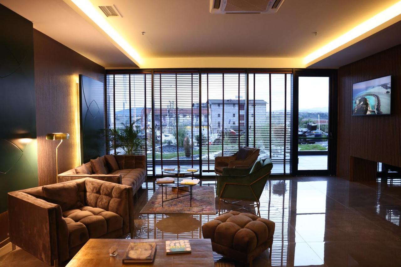Palace Hotel & Spa Titova Mitrovica Zewnętrze zdjęcie