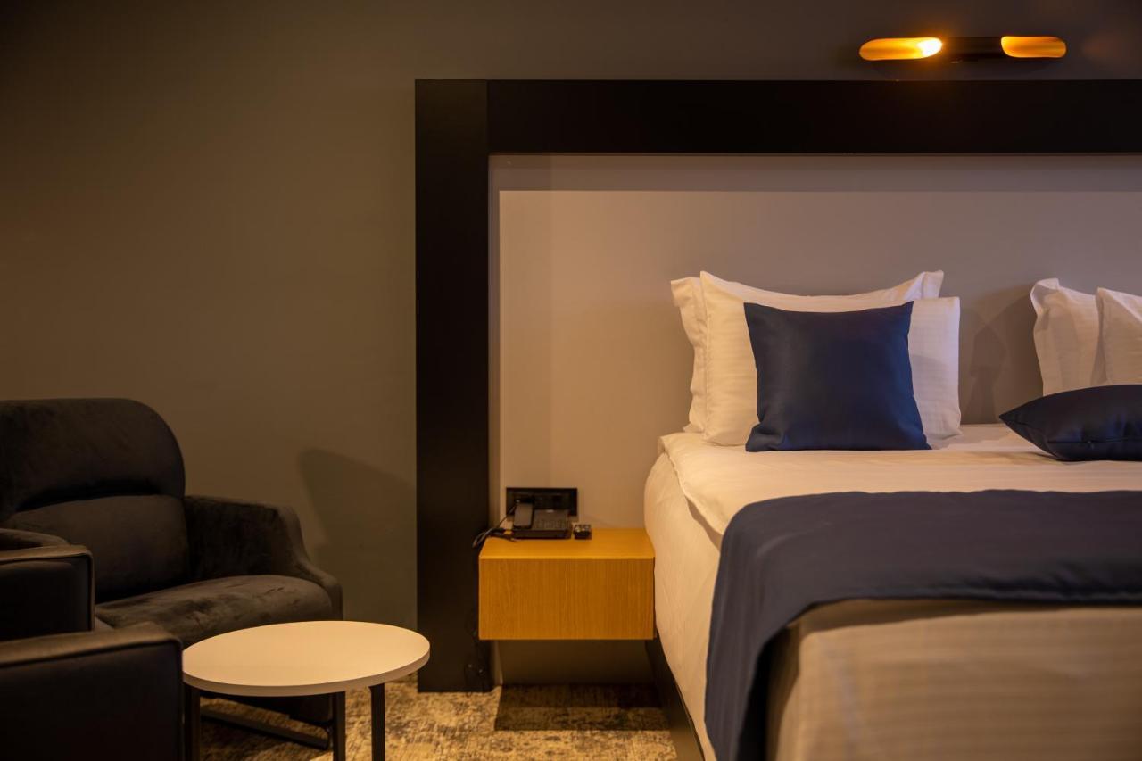 Palace Hotel & Spa Titova Mitrovica Zewnętrze zdjęcie