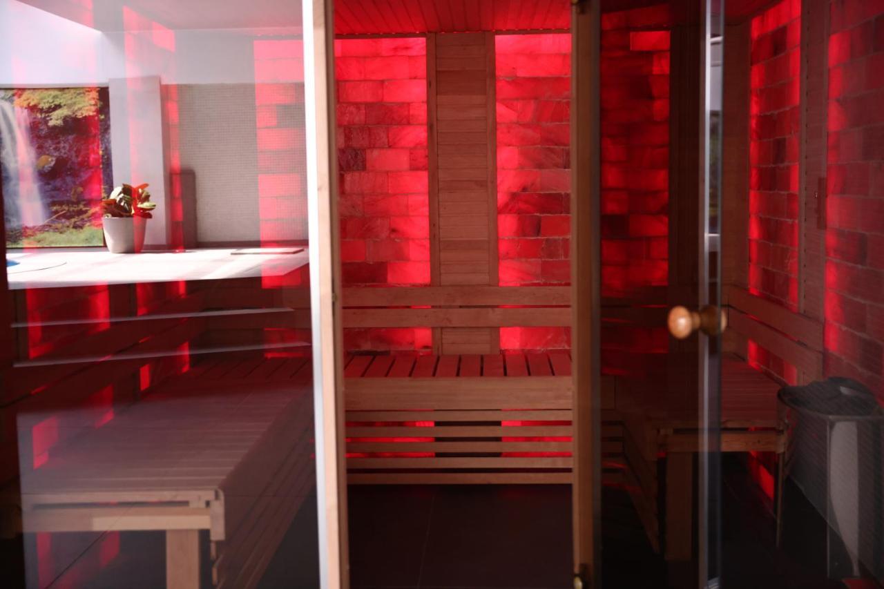 Palace Hotel & Spa Titova Mitrovica Zewnętrze zdjęcie